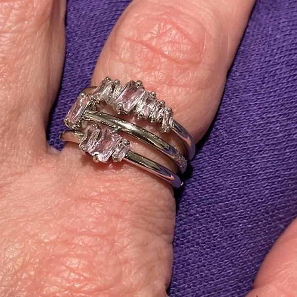 Bomb Party Rings - Picture 2 of 3